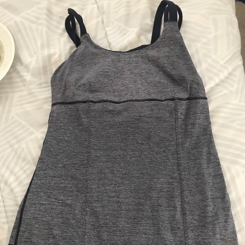 Lululemon 🍋🧘🏽‍♀️ grey and purple tank